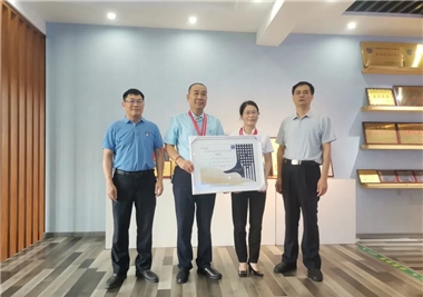 閩旋科技再獲國際發(fā)明獎，泉州市總工會副主席陳坤生一行蒞臨指導(dǎo)和表彰